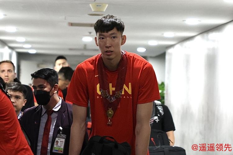 中国男篮抵达菲律宾，将于26日出战首场小组赛