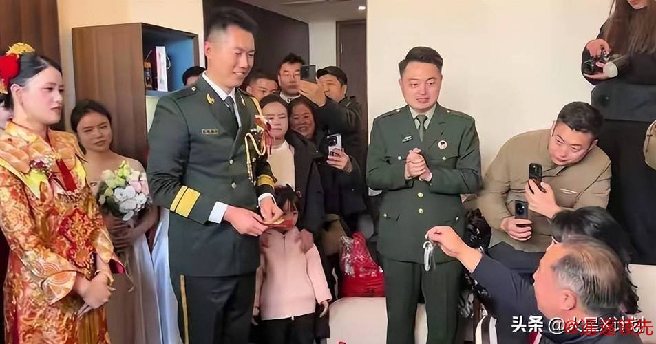 最帅升旗手张自轩大婚不到24小时，荒唐一幕出现，新娘受无妄之灾