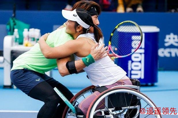 吴尊张之臻携网球场上的“轮椅舞者” 共赴名人精英表演赛