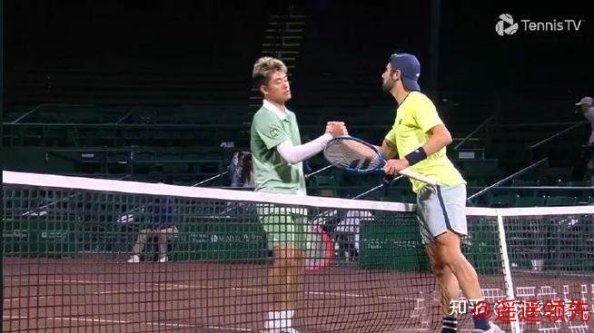 吴易昺6个破发点全错过 0-2汤普森止步休斯顿首轮